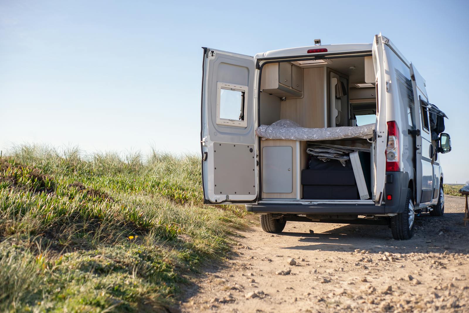 White and Brown Camper Trailer on Brown Field, rv